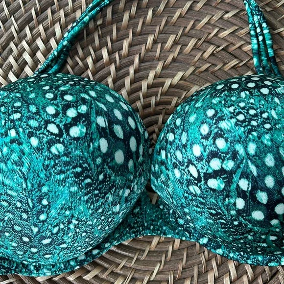 Victoria’s Secret Miraculous Bombshell Bikini